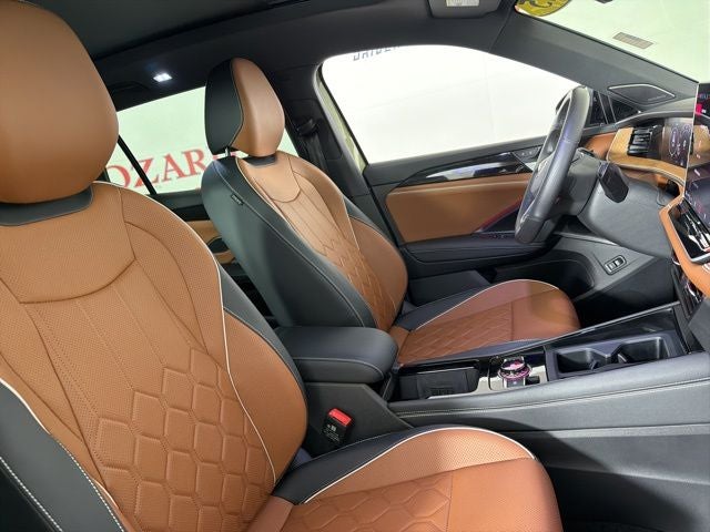 2025 Volkswagen Tiguan 2.0T SEL R-Line