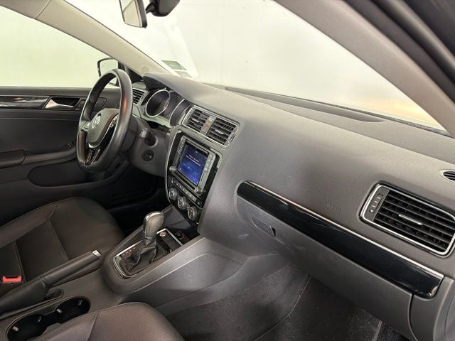 2017 Volkswagen Jetta 1.8T SEL