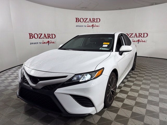 2019 Toyota Camry SE