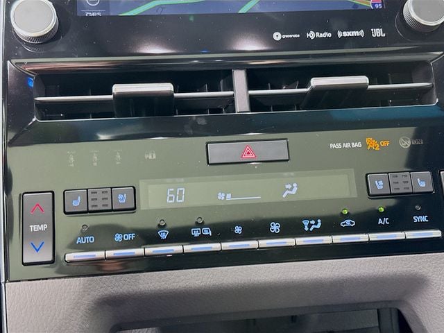 2021 Toyota Avalon Hybrid Limited