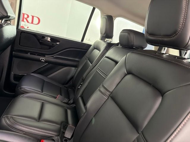 2023 Lincoln Aviator Standard