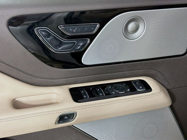 2022 Lincoln Aviator Reserve Premium