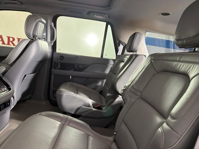 2019 Lincoln Navigator Select