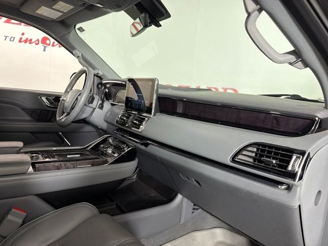 2019 Lincoln Navigator Select
