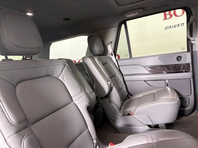 2019 Lincoln Navigator Select