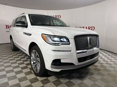 2023 Lincoln Navigator Standard