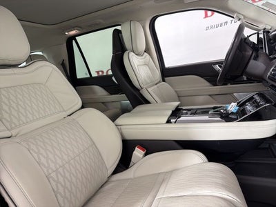 2024 Lincoln Navigator Black Label
