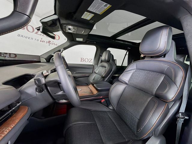 2025 Lincoln Navigator Black Label