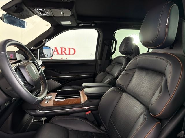 2025 Lincoln Navigator Black Label