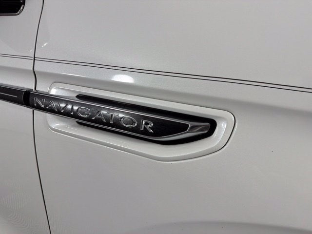 2021 Lincoln Navigator Black Label