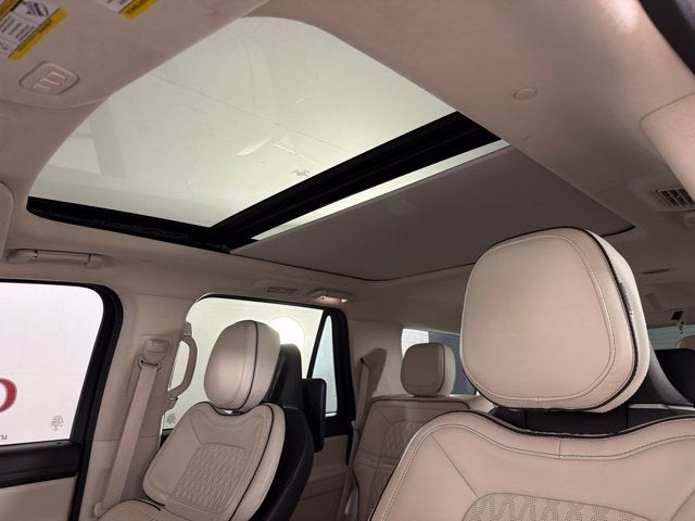 2021 Lincoln Navigator Black Label
