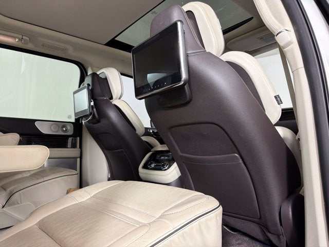 2021 Lincoln Navigator Black Label