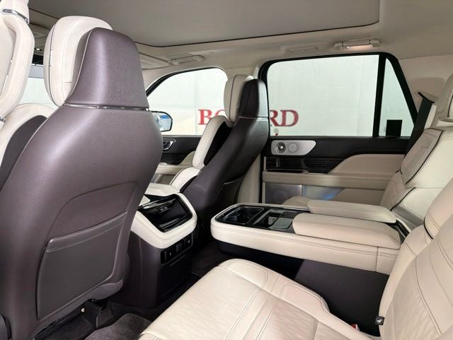2022 Lincoln Navigator Black Label