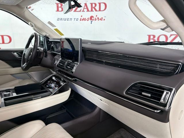 2022 Lincoln Navigator Black Label