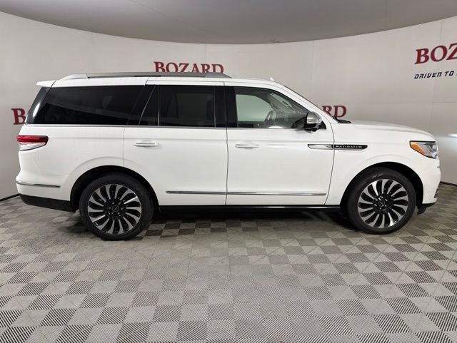 2022 Lincoln Navigator Black Label