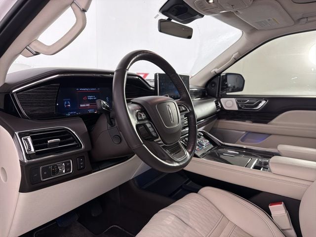 2022 Lincoln Navigator Black Label