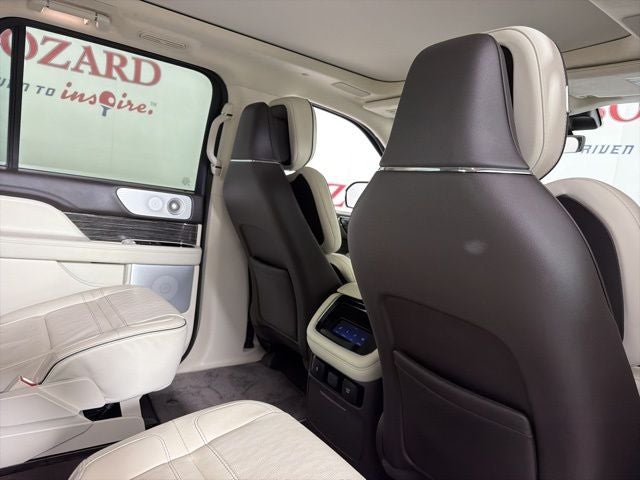 2022 Lincoln Navigator Black Label