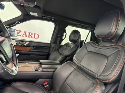 2022 Lincoln Navigator Black Label