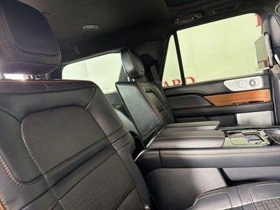 2022 Lincoln Navigator Black Label