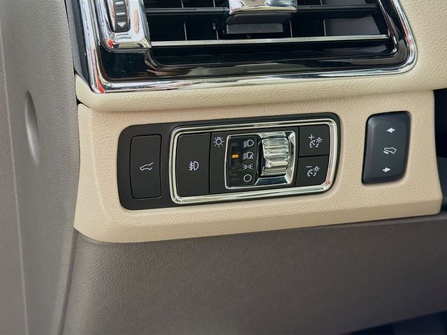 2023 Lincoln Navigator L Reserve