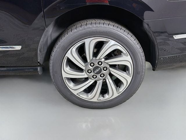2023 Lincoln Navigator L Reserve