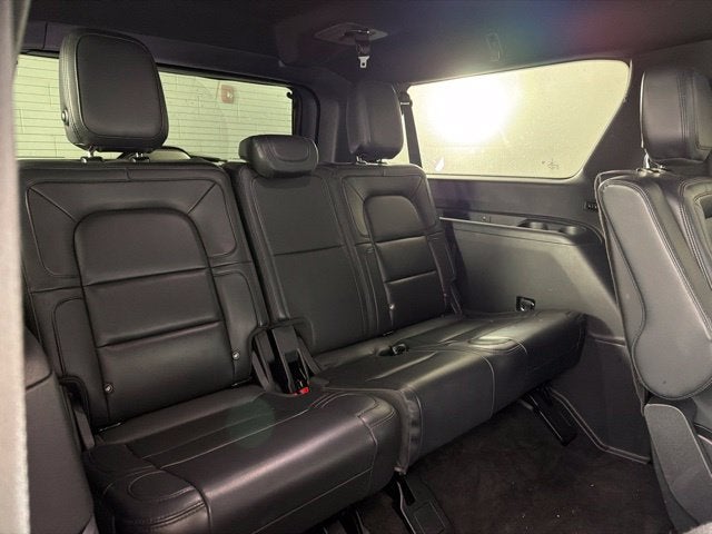 2022 Lincoln Navigator L Reserve