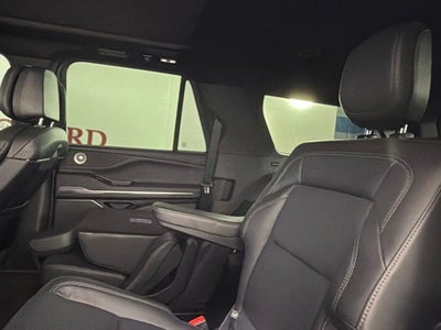 2025 Lincoln Navigator L Reserve