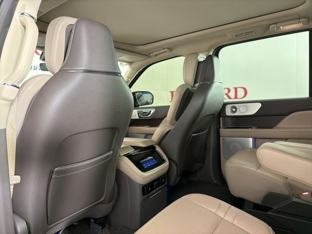 2023 Lincoln Navigator L Reserve