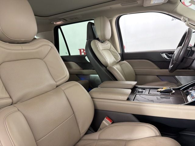 2023 Lincoln Navigator L Reserve
