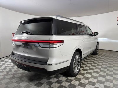 2023 Lincoln Navigator L Reserve