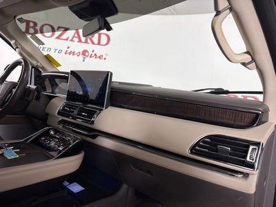 2023 Lincoln Navigator L Reserve