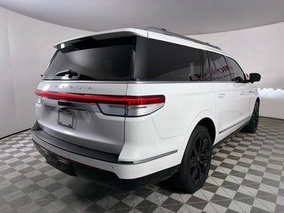 2022 Lincoln Navigator L Reserve