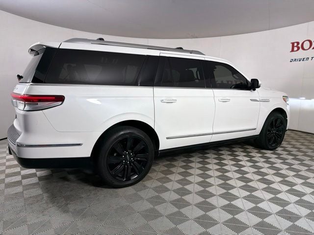 2022 Lincoln Navigator L Reserve