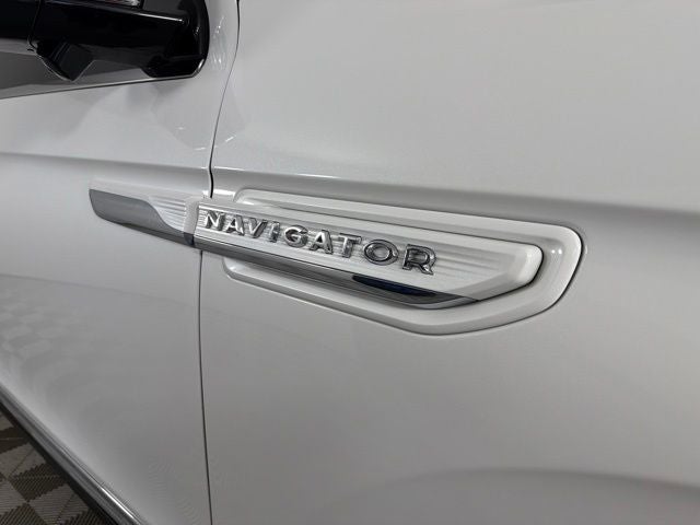 2022 Lincoln Navigator L Reserve