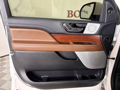 2022 Lincoln Navigator L Reserve