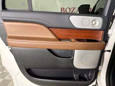 2022 Lincoln Navigator L Reserve
