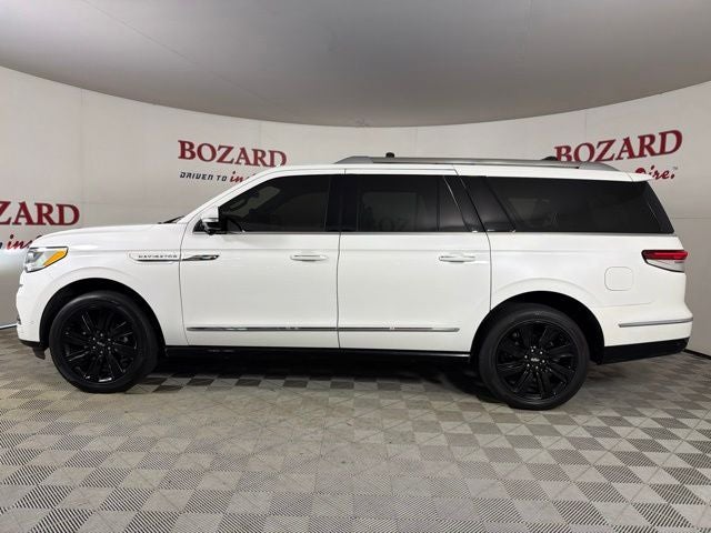 2022 Lincoln Navigator L Reserve