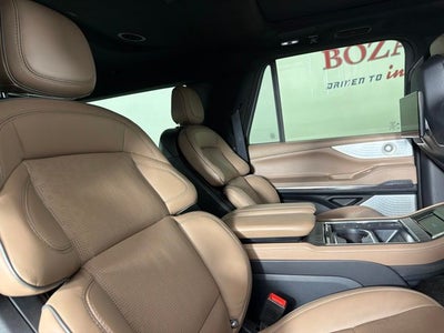 2025 Lincoln Navigator L Black Label