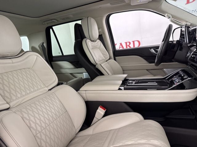 2024 Lincoln Navigator L L Black Label