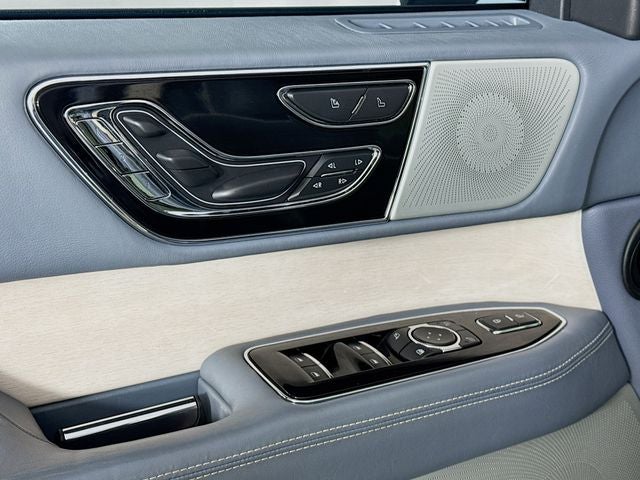 2022 Lincoln Navigator L Black Label