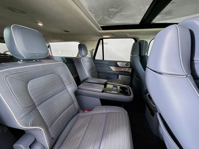 2022 Lincoln Navigator L Black Label