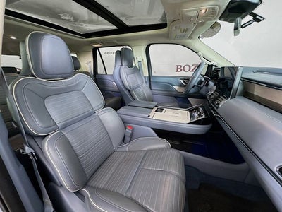 2022 Lincoln Navigator L Black Label