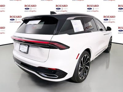 2024 Lincoln Nautilus Black Label