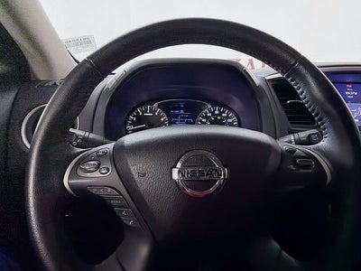 2020 Nissan Pathfinder SV