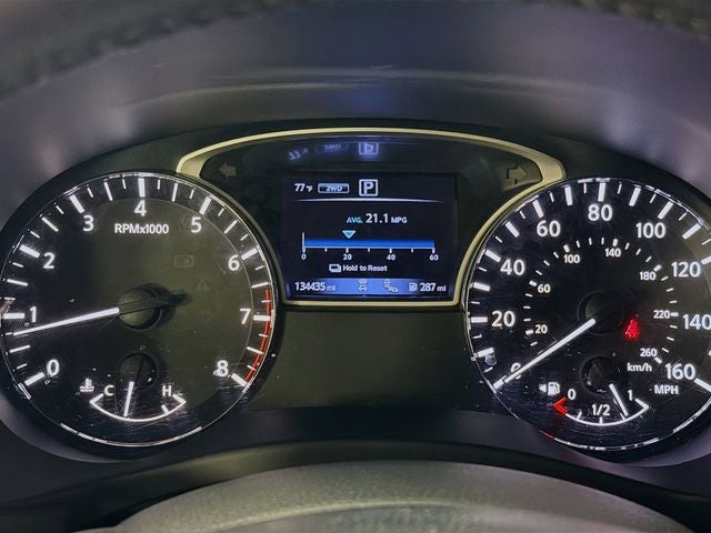 2020 Nissan Pathfinder SV