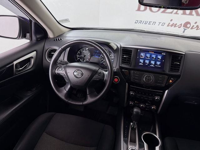 2020 Nissan Pathfinder SV