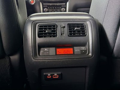 2020 Nissan Pathfinder SV