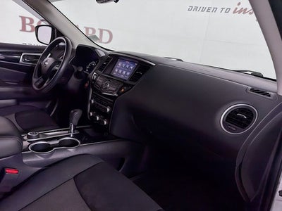 2020 Nissan Pathfinder SV
