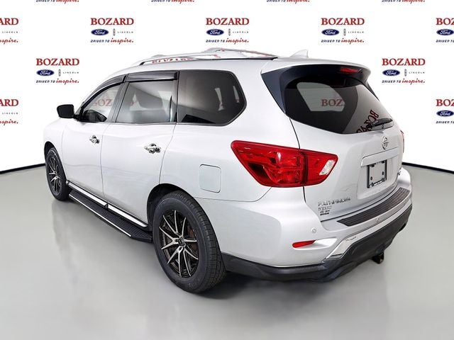 2020 Nissan Pathfinder SV