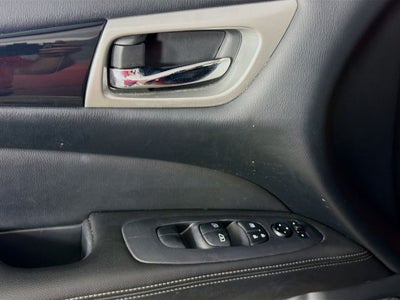 2020 Nissan Pathfinder SV